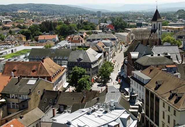 Beachtliche Entwicklung: Blick auf die...mit Altem Marktplatz und Stadtkirche.   | Foto: Nikolaus Trenz