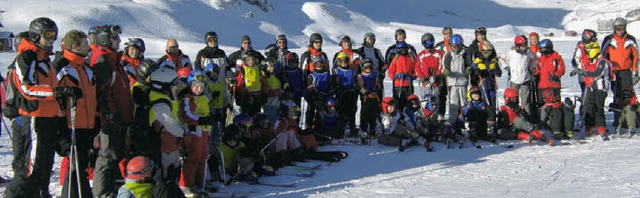 <Bildtext>Ski - und Snowboardkurse fr...anderner Hochtouristen</Bildtext> an.   | Foto: Michael Raab