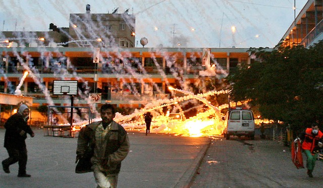 Angriff auf die UN-Schule in Beit Lahia: Es fiel Feuer vom Himmel  | Foto: AFP