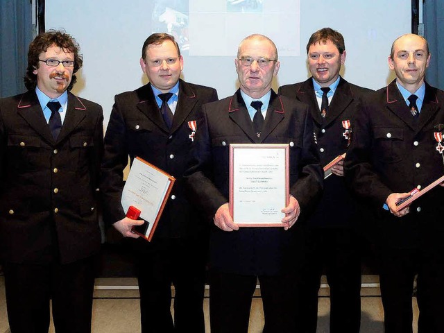 Stadtbrandmeister Happersberger ehrte ...mitz, Georg Bader und Reinhard Studer.  | Foto: Wolfgang Knstle