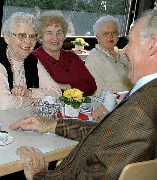 Die Rmminger Senioren lieen es sich  gut gehen.   | Foto: Ounas-Krusel