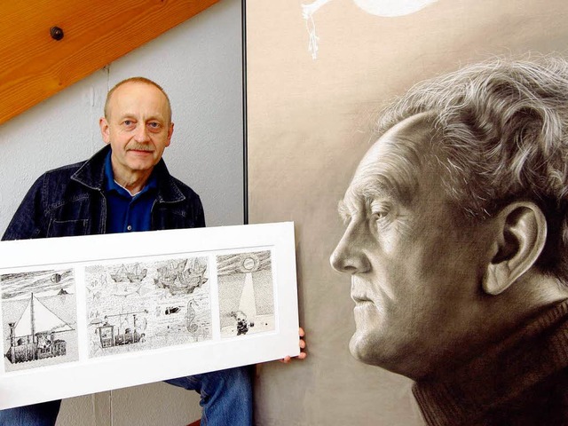 Der  Galerist  Hugo Nger mit Bilder  ...pp &amp; Tripp aus dem Frhjahr 2007.   | Foto: Archivfoto: P. Heck