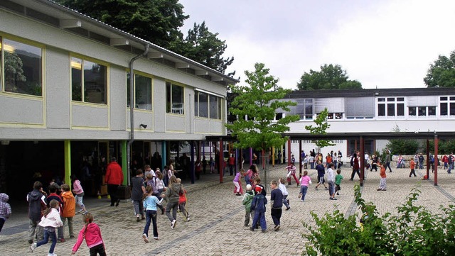 Die Pavillons der  Brenfelsschule  we...on ffentlichen Gebuden angestoen.    | Foto: Hary Wickert