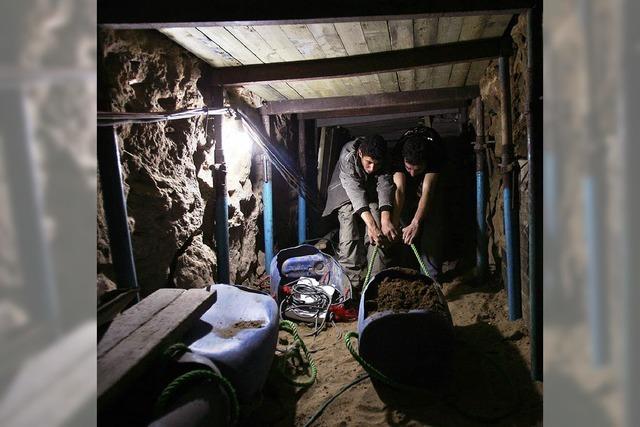 Israel greift Tunnel an