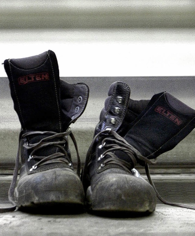 Nur die Arbeitsstiefel bleiben zurck:...r  Krise drohen  etliche Kndigungen.   | Foto: DPA