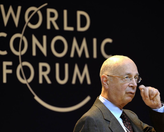 Wie aus der Krise? Klaus Schwab, Grnd...es Treffens, wei auch keine Antwort.   | Foto: AFP