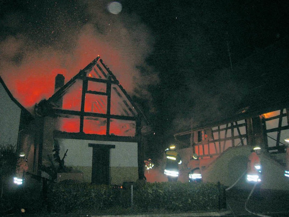 Großbrand zerstört Schuppen und Wohnhaus - Vörstetten - Badische Zeitung