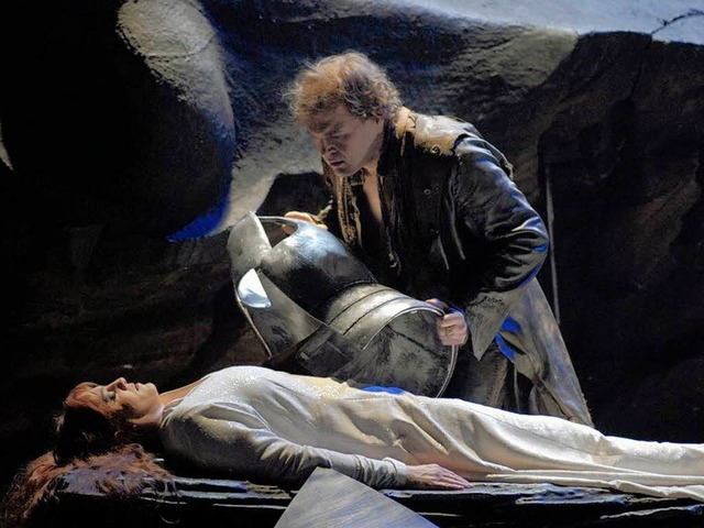 Lance Ryan (Siegfried) und Jeanne-Michle Charbonnet (Brnnhilde)   | Foto: alain kaiser