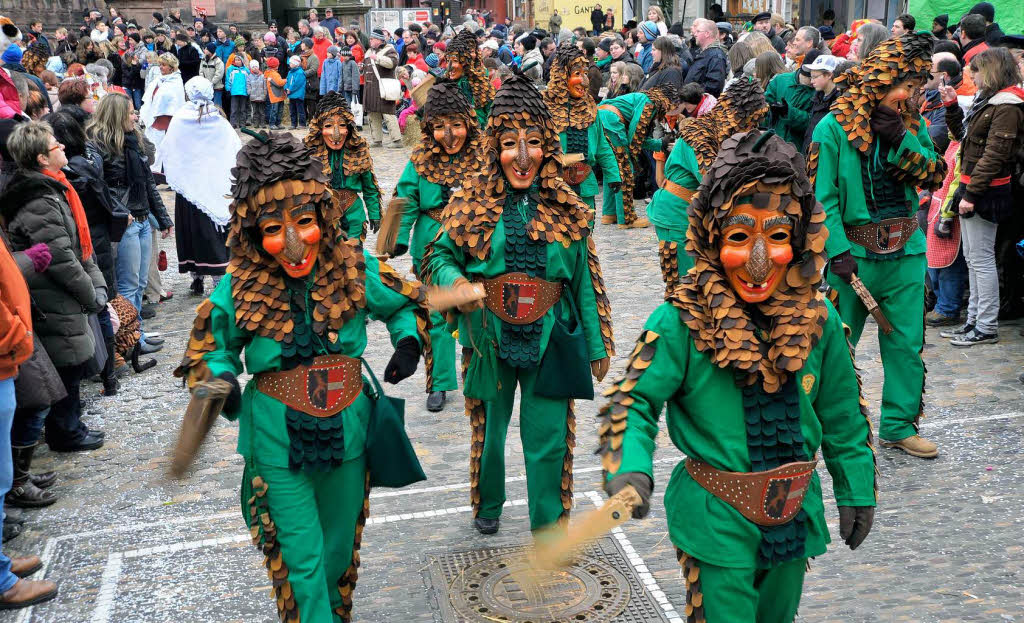 75 Jahre Breisgauer Narrenzunft: Jubilumszug durch die Freiburger Innenstadt.