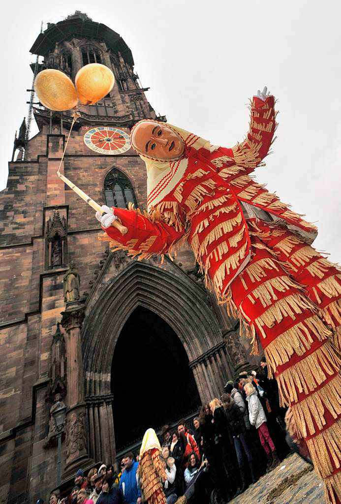 75 Jahre Breisgauer Narrenzunft: Jubilumszug durch die Freiburger Innenstadt.