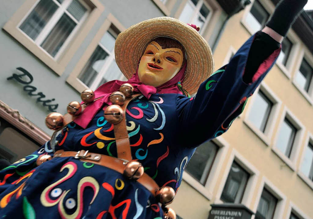 75 Jahre Breisgauer Narrenzunft: Jubilumszug durch die Freiburger Innenstadt.