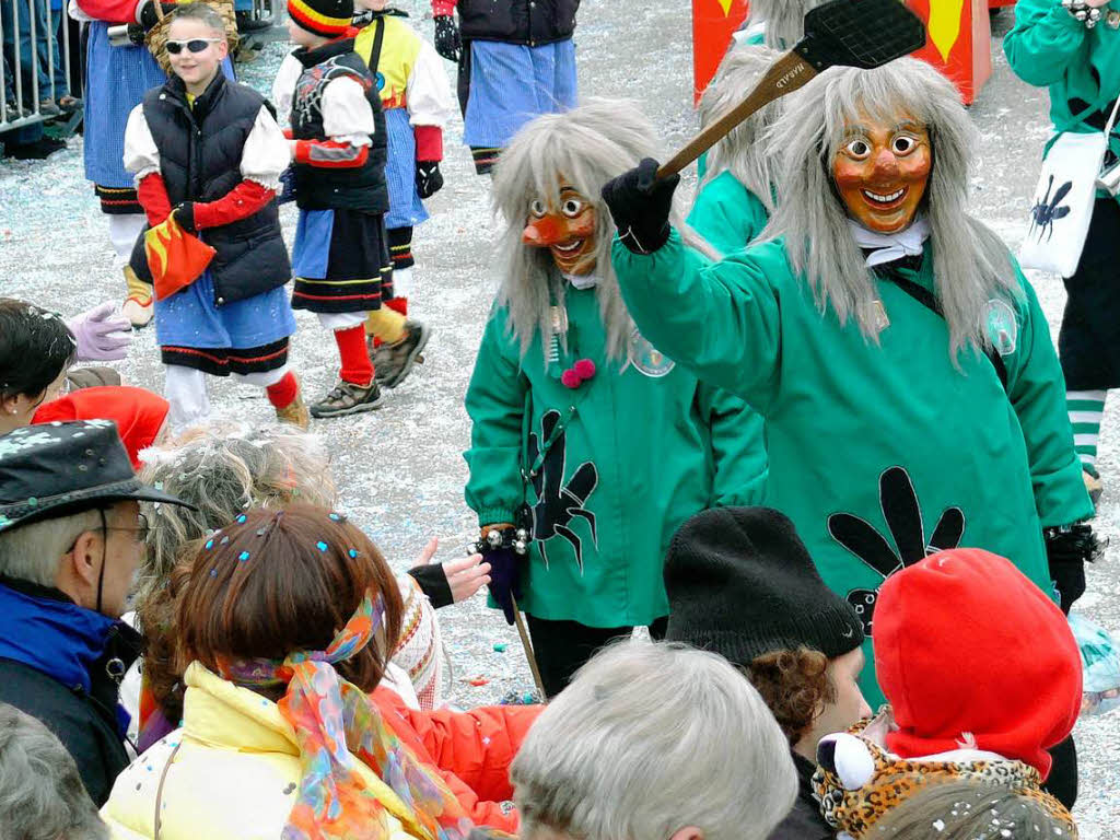 Der groen Umzug am Sonntag war der Hhepunkt der Jubilumsfeier der Lohbachhexen