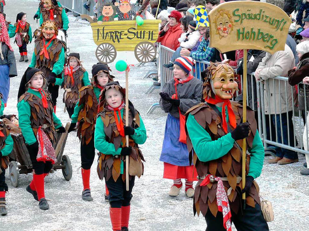 Der groen Umzug am Sonntag war der Hhepunkt der Jubilumsfeier der Lohbachhexen