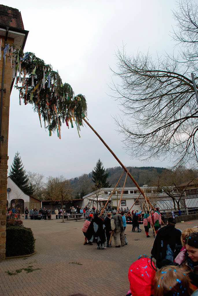 Unter dem Motto "Afrika im vorderen Wehratal" wurde am Sonntag in flingen die nrrische fnften Jahrezeit gefeiert.