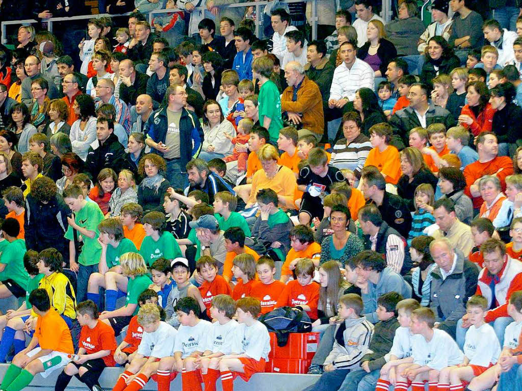 2008: Rappelvolle Halle bei der Siegerehrung 2008: Rappelvolle Halle bei der Siegerehrung