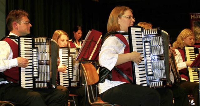 Ein musikalisches Menue mit vielen Gn...alle anlsslich seines Jahreskonzerts.  | Foto: Martina Faller