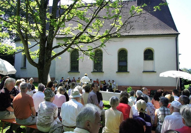 Beim gemeinsamen Gottesdienst von St. ...ghauser Kapelle schon mal ausprobiert.  | Foto: Berthold Krieger