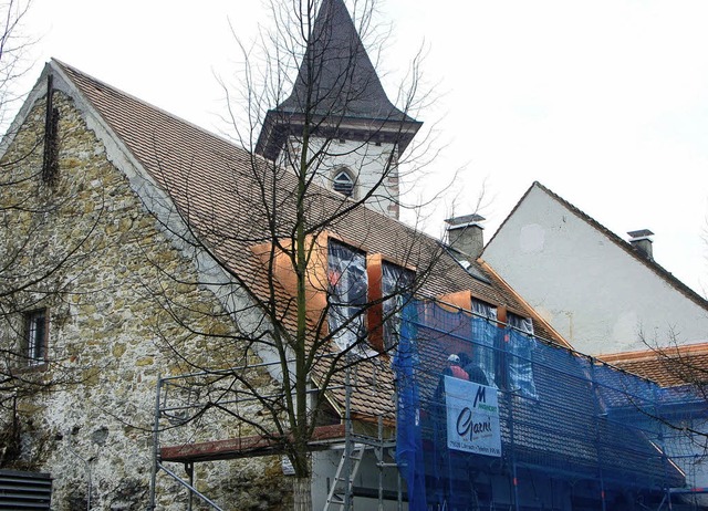 Alte Feuerwache: Dachgauben am denkmal...chen einen Teil der Mehrausgaben aus.   | Foto: Nikolaus Trenz