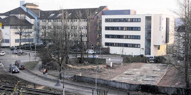 Anstelle des ehemaligen Schwesternwohn...ll die Psychiatrie-Klinik entstehen.    | Foto: Huber