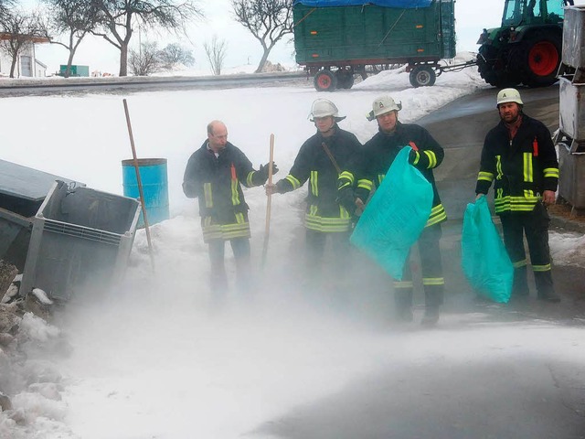 Mit Bindemitteln wurden die rund 300 L...en, &#8222;unschdlich&#8220; gemacht.  | Foto: Juliane Khnemund