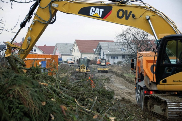 Fr Fischingens Neubaugebiet   wird  eine Strae gebaut.   | Foto: Langelott