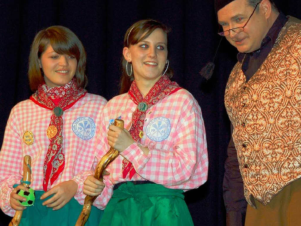 Auch die jungen Hexen wollen mitmachen Auch die jungen Hexen wollen mitmachen