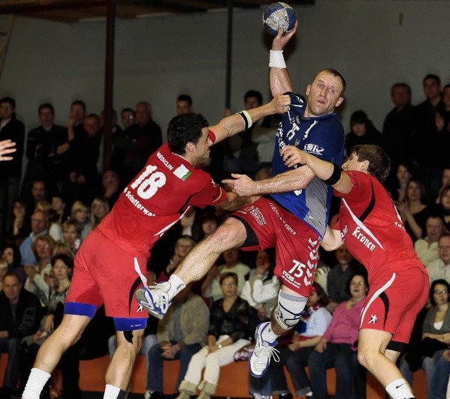 Handball 2009TuS Schutterwald vs. TB K...Dalius Rasikevicius (TB Kenzingen #75)  | Foto: Peter Aukthun-Goermer