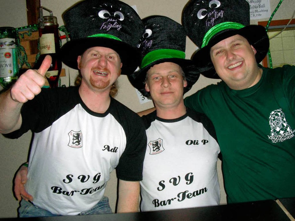 Das Barteam der Krutstorze in bester Stimmung. 