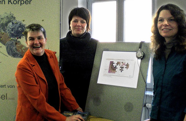 Sabine Gwarys, Sandra  Urban und Nicol...) informierten ber Multiple Sklerose.  | Foto: cwe