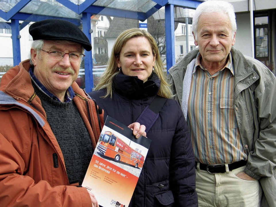 Fritz Schmidt (von links), Christiane ...atoren für die Stopps des Brotmobils.   | Foto: Schütz