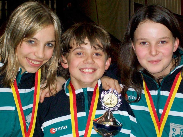 Erfolgreiche Jugendkegler (von links):...chaften in Mnchen qualifiziert haben.  | Foto: Andrea Waldkircher