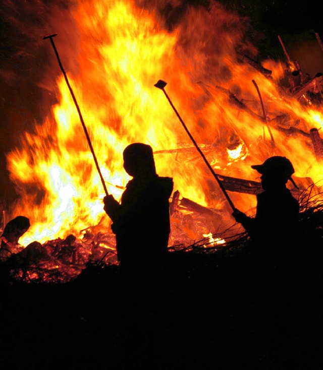 Darauf freuen sich alle Narren, das  h...nde Fasnachtsfeuer als  Schlusspunkt    | Foto: SCHTZ