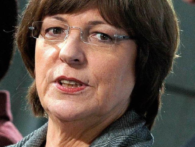 Gesundheitsministerin Ulla Schmidt (SPD) warnt die Kassenrzte.   | Foto: DPA