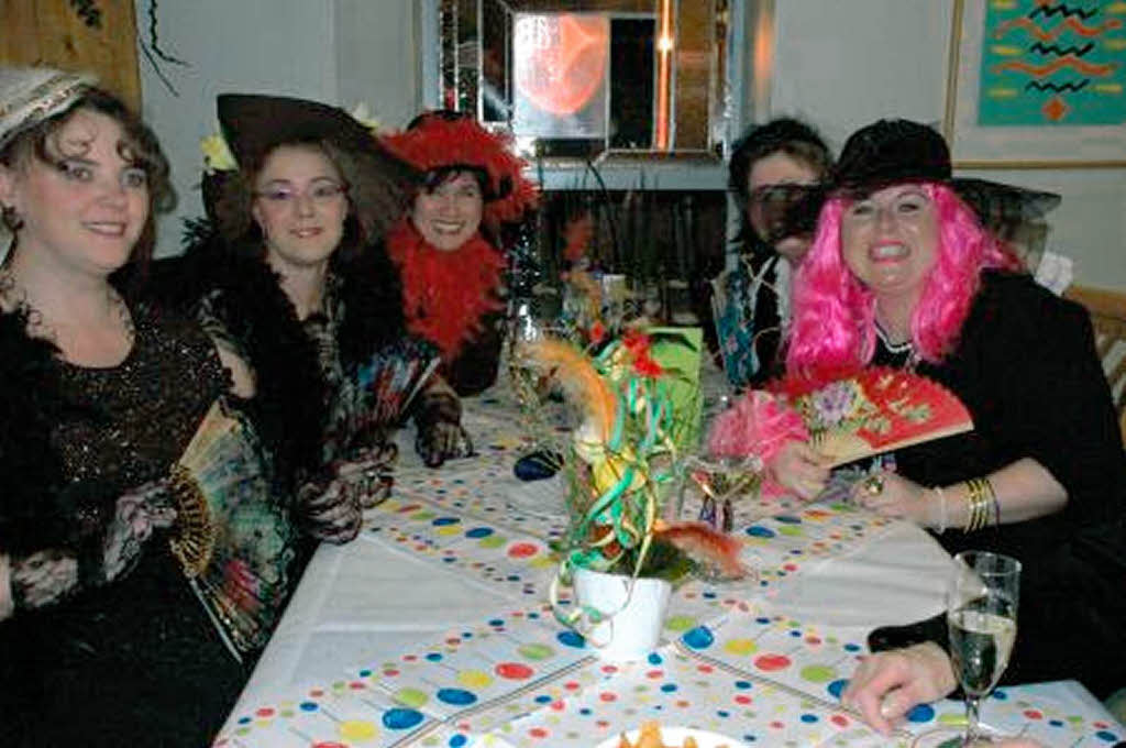Hoch her ging es beim Wiiberklatsch in der Hoch her ging es beim Wiiberklatsch in der