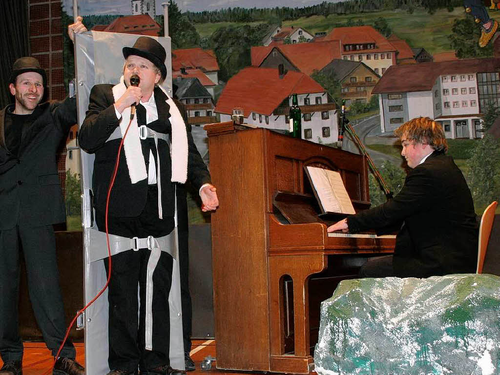 Die Galgenvgel prsentierten dem nrrischen Volk beim Zunftabend in der Schwarzwaldhalle in Grafenhausen ein kurzweiliges, spritzig-witziges Bhnenprogramm