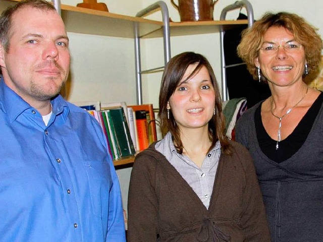 Michael Oertlin, Manuela Stckle, und Pfarrerin Anette Metz (von links)  | Foto: Martina Weber-Kroker