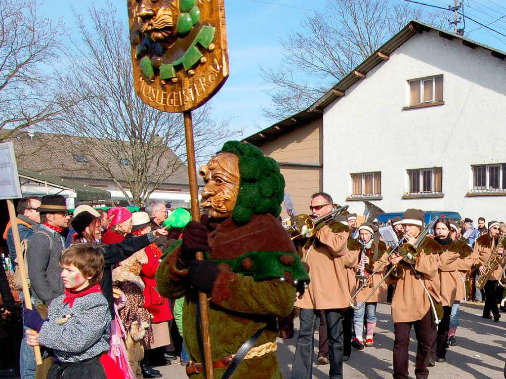 Die Mslegeister luden zum Umzug ein und viele, viele kamen.