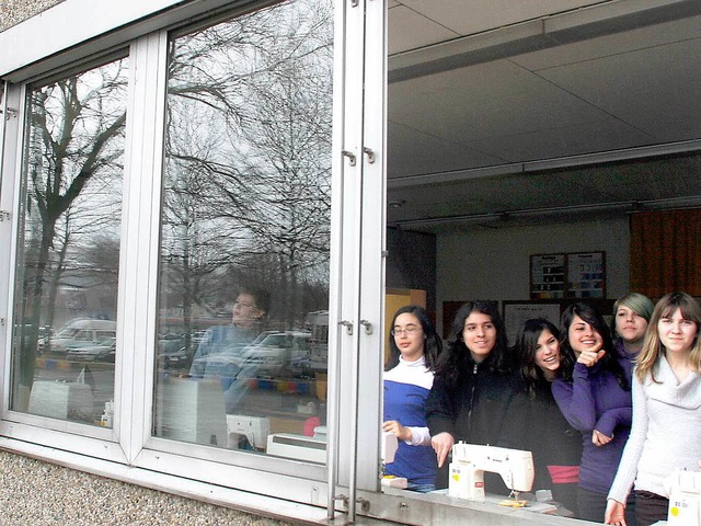 Die Fenster der Otto-Hahn-Realschule k...nn das die Regeln des Bundes zulieen.  | Foto: Heidi Foessel