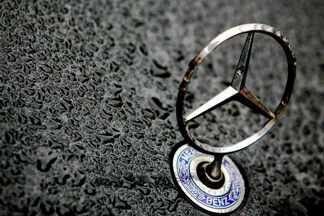 Daimler-Gewinn bricht dramatisch ein