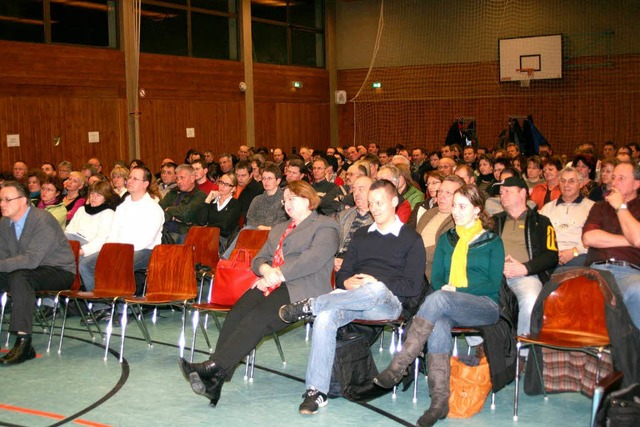 Viele Besucher kamen zur  Auftaktveran...unftsfhiges Kleines Wiesental&#8220;.  | Foto: Heiner Fabry