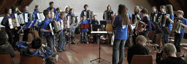 Der Nachwuchs des Kanderner Harmonika-...n prsentierte seinen Leistungsstand.   | Foto: Hanspeter Brombacher