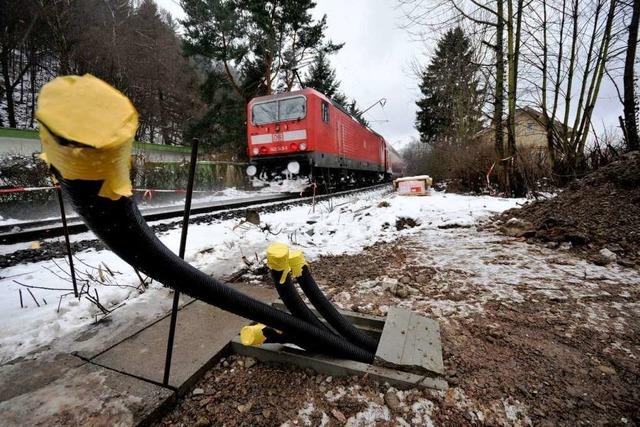 Wiehre: Bahn baut einen 25 Meter hohen Funkmast