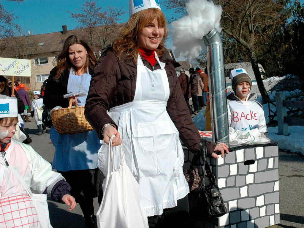 Farbenfroh ging’s beim Murger Kinderumzug quer durch alle Handwerksberufe.