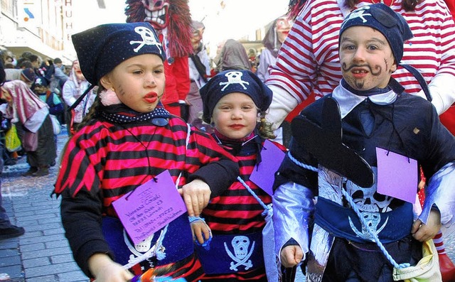 Als Piraten liefen die Kindergartenkin...a beim Umzug im vergangenen Jahr mit.   | Foto: Barbara Ruda