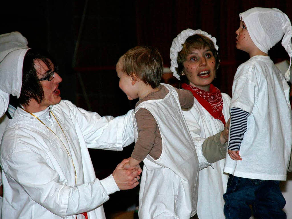 Kinderfasnet und Hemdglunkerumzug standen am Fasnetsamstag in Grafenhausen im Mittelpunkt der Narretei
