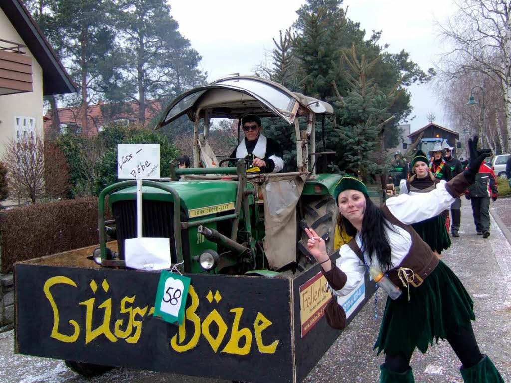 Ausgelassene Narretei und Frohsinn beim Fasnetumzug am Sonntag in Hartheim.