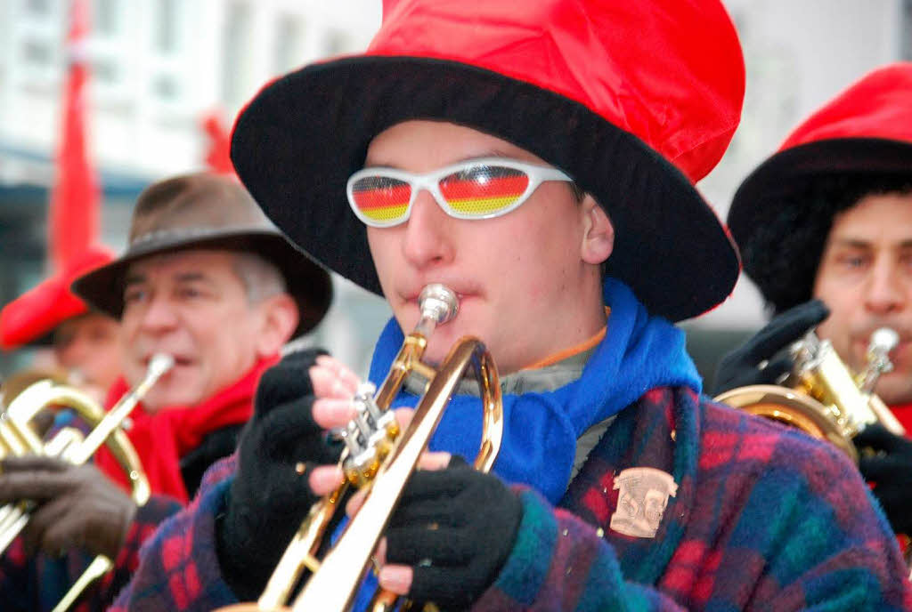 Fotos und Impressionen des Fasnachtsumzugs 2009<?ZP?>
beider Rheinfelden.