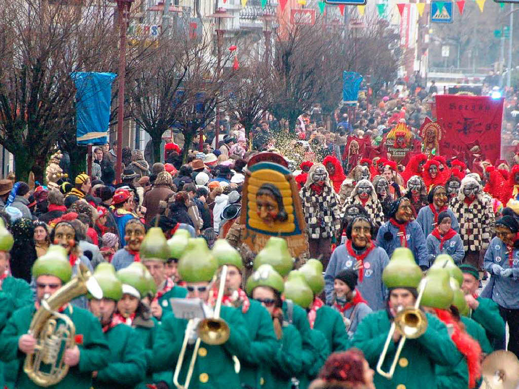 Fotos und Impressionen des Fasnachtsumzugs 2009<?ZP?>
beider Rheinfelden.