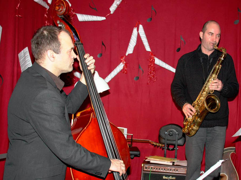 Impressionen von der  Wein- und Musikmatine im Holzfasskeller der Ihringer Winzergenossenschaft.