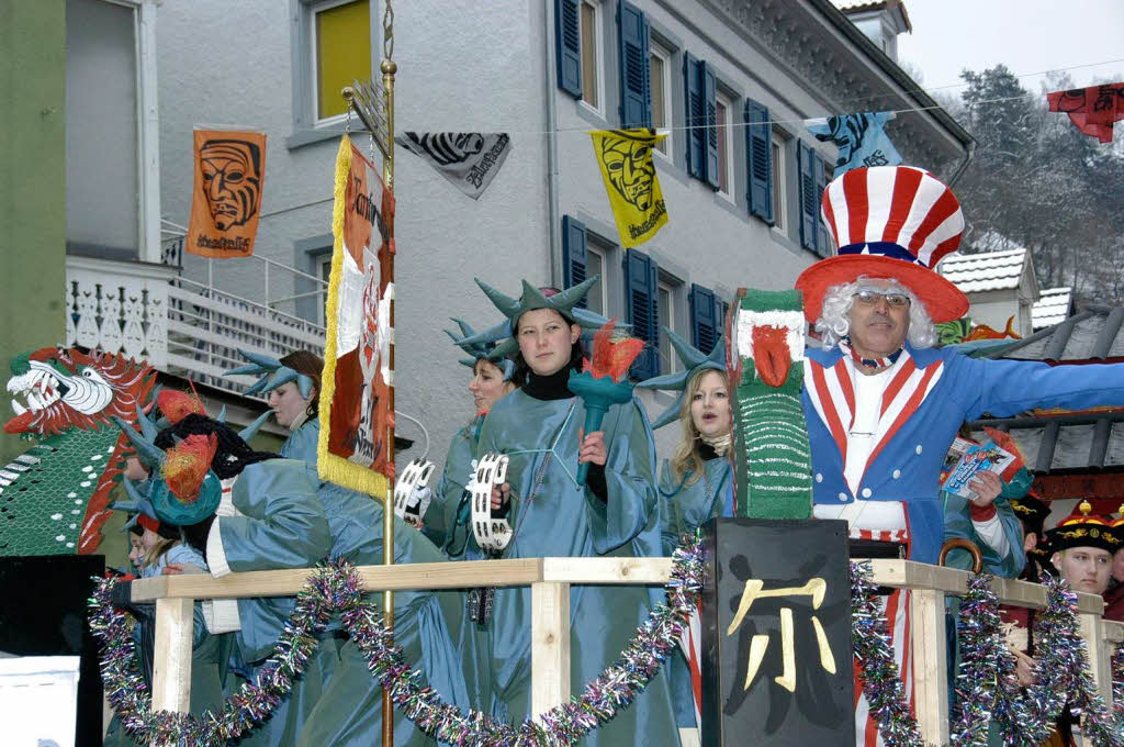 Eine Reise um die Welt: Zells Fasnachtsumzug war am Sonntag ein grenzenloses Vergngen.